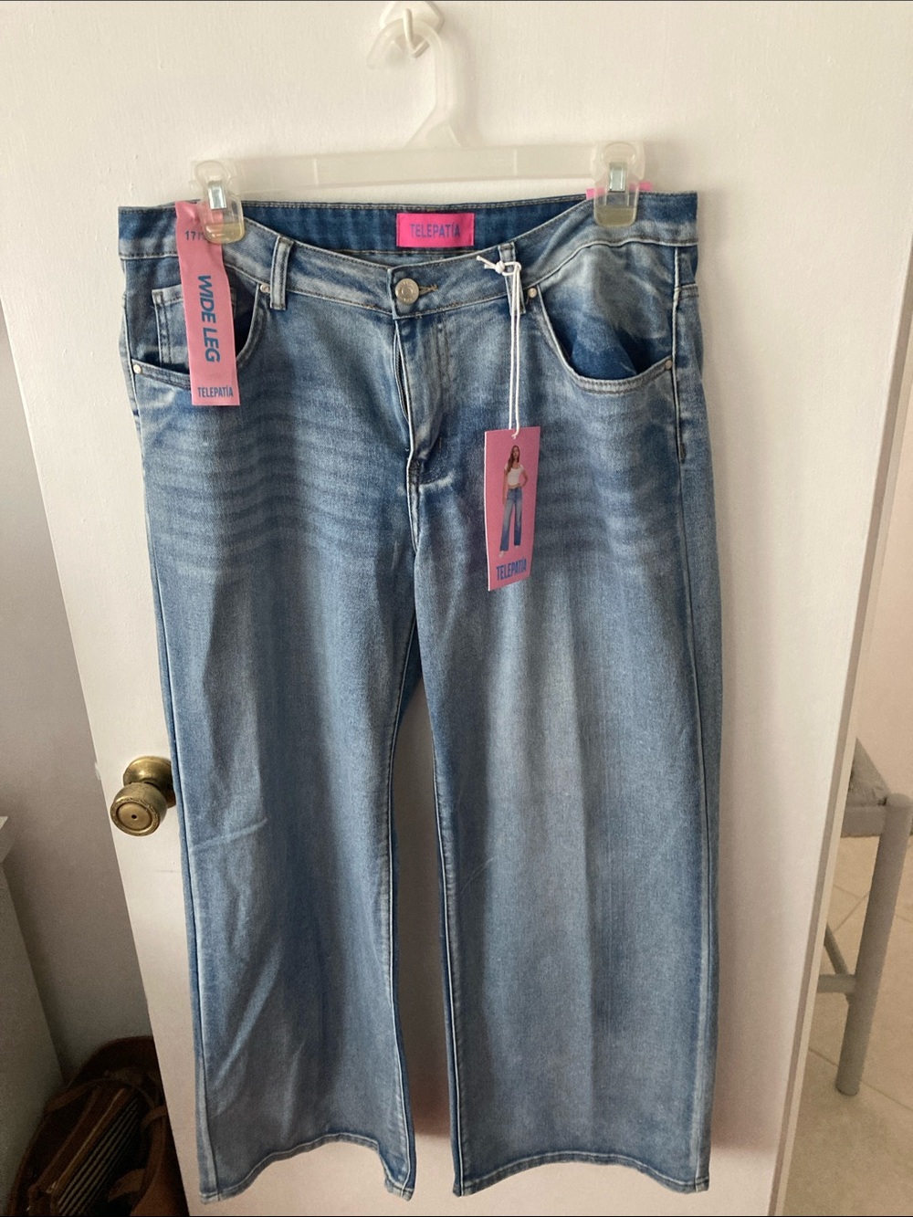 Telepatía Light Wash Wide Leg Jeans